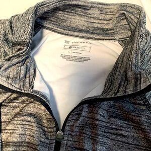 new black tek gear athletic top